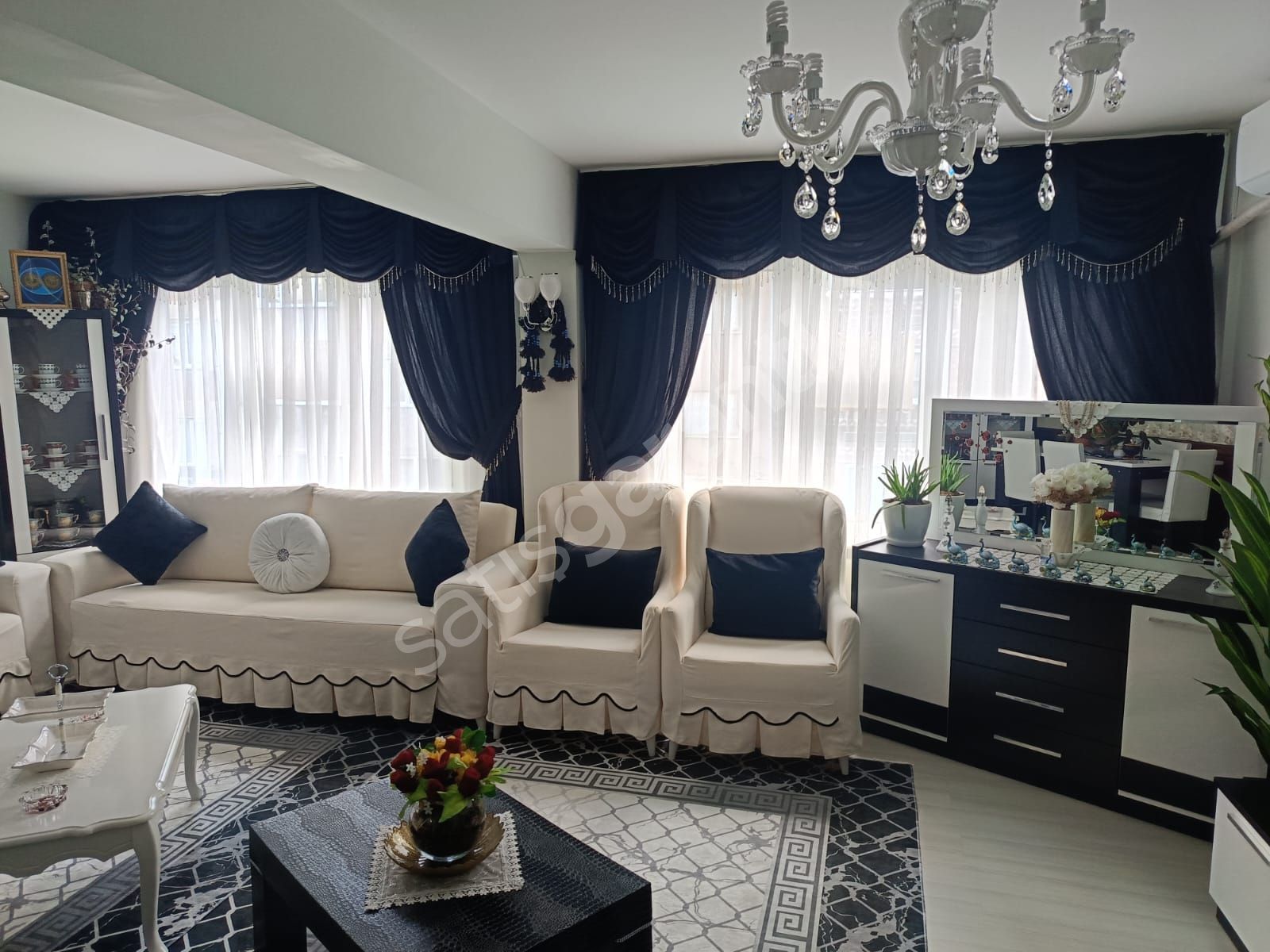 Bursa Osmangazi Sakarya Mah Gazcılar Cad satılık 3+1 daire