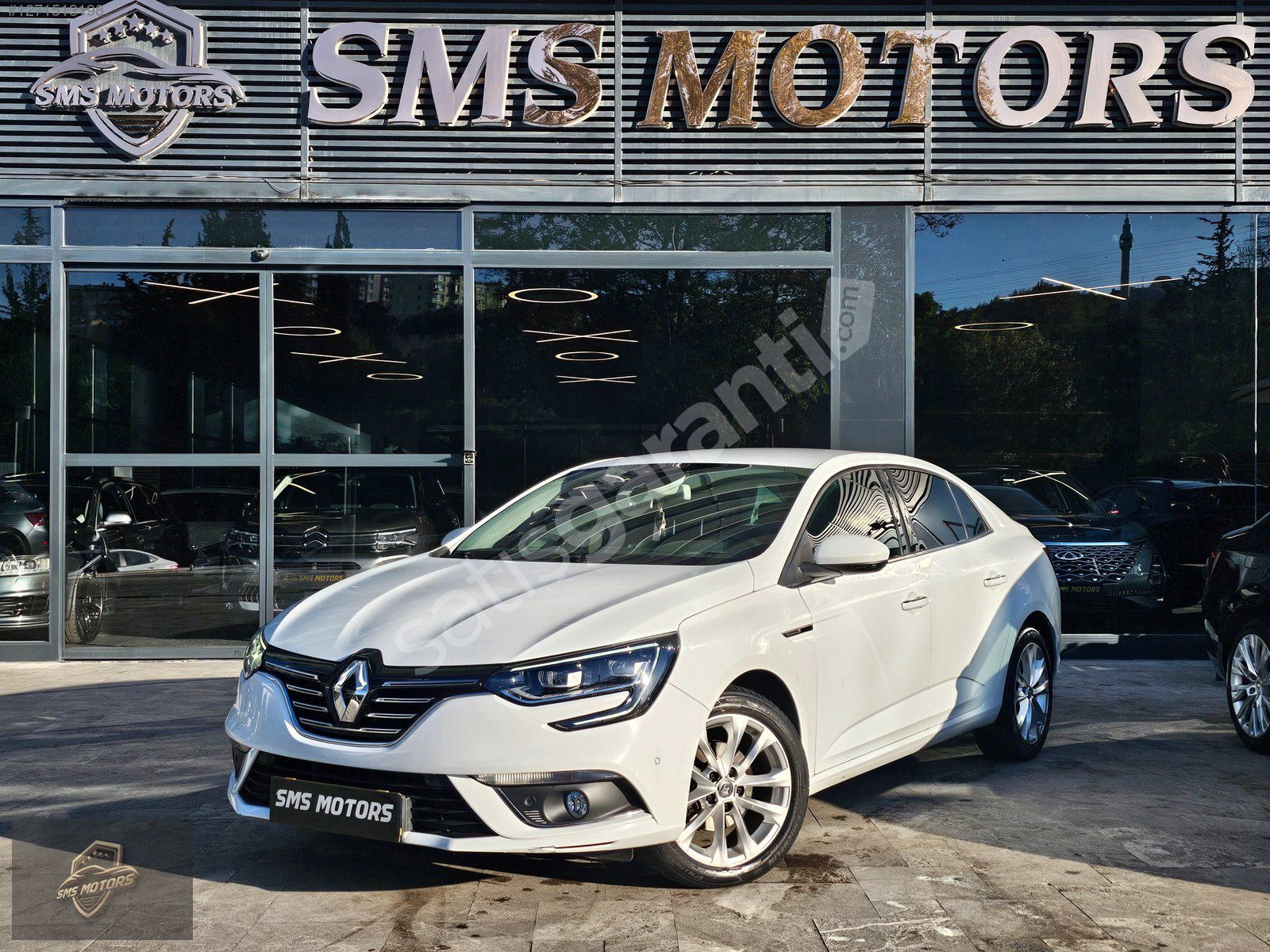 SMS MOTORS RENAULT MEGANE 1.3 TCE ICON -