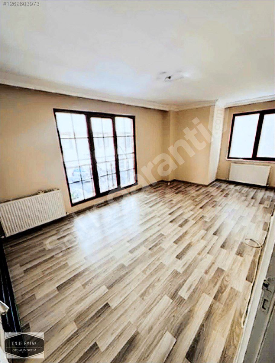 MERKEZİ KONUMDA ÖN CEPHE 1.KAT 2+1 İSKANLI DAİRE