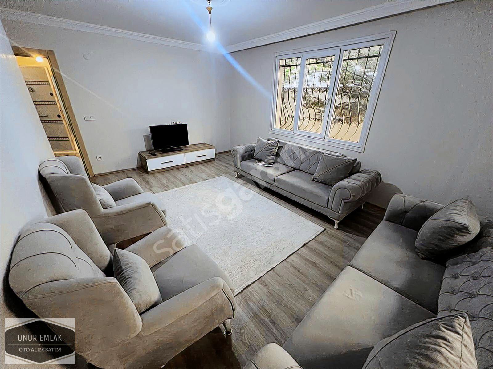 MALTEPE FINDIKLI'DA TEMİZ VE EKSİKSİZ EŞYALI KULLANIŞLI 2+1DAİRE