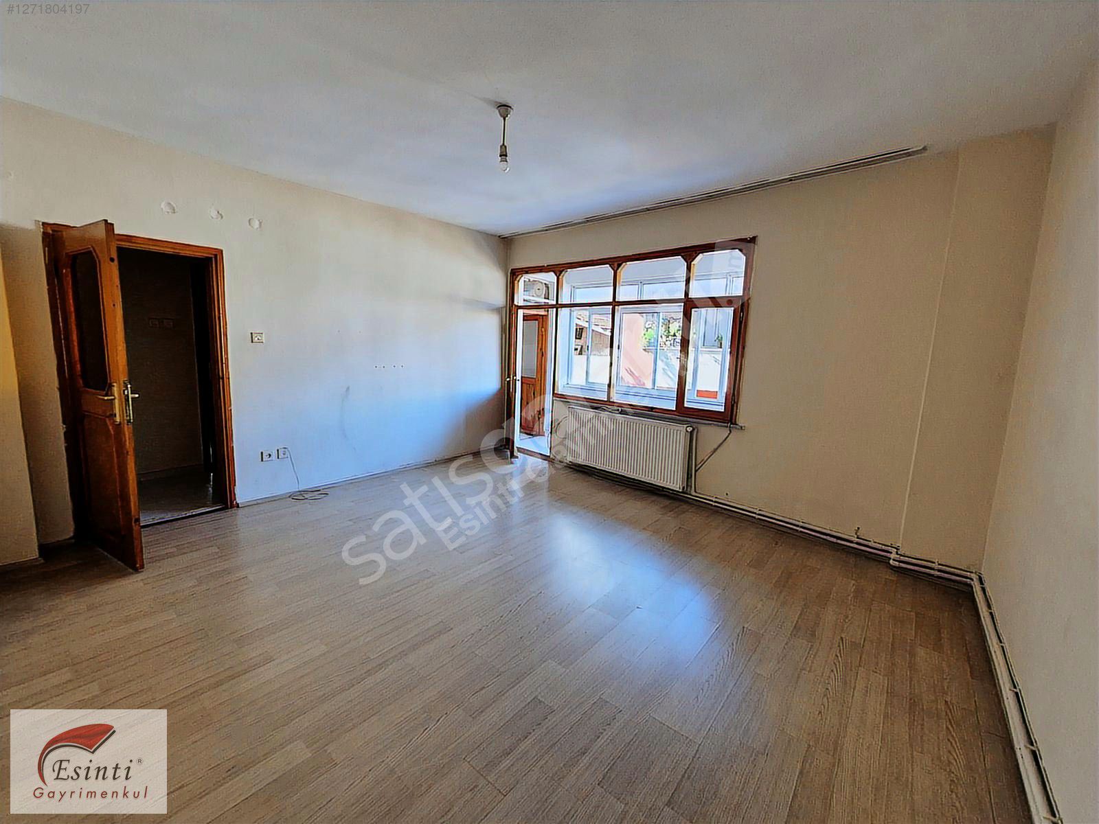YENİ SAHRA MERKEZDE, ARA KAT GENİŞ 3+1 DAİRE