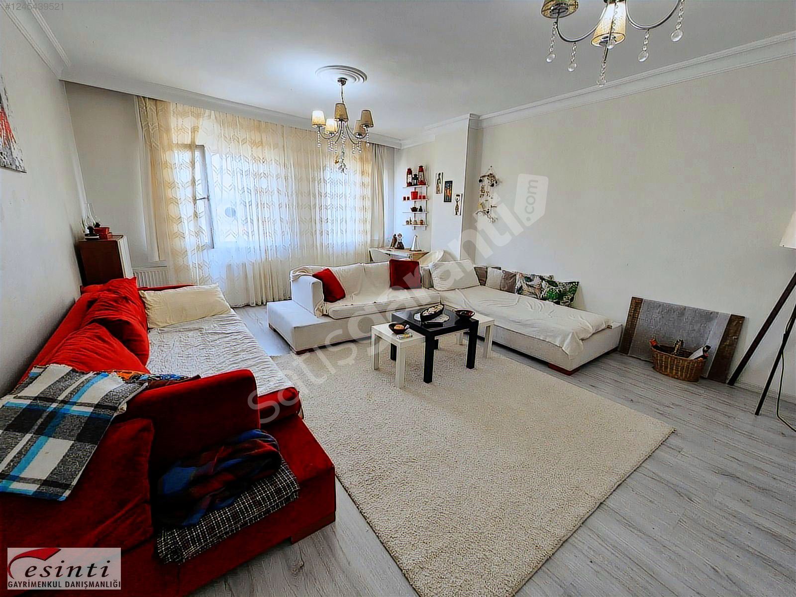 ALANALDI CD ÜZERİ, MERKEZİ KONUMDA ÇOK GENİŞ, ARA KAT 1+1 DAİRE