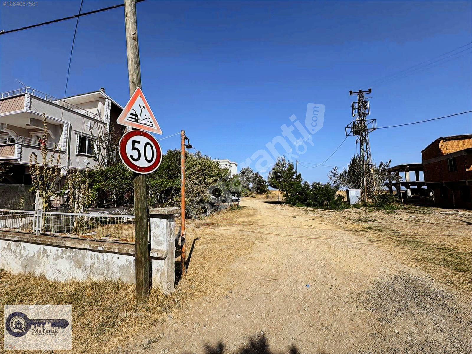 Kızılcaterzi mahallesinde Deniz Manzaralı Müstakil Ev