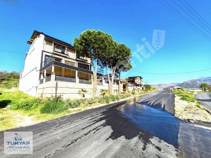 Menemen Emiralem'de Satılık Villa