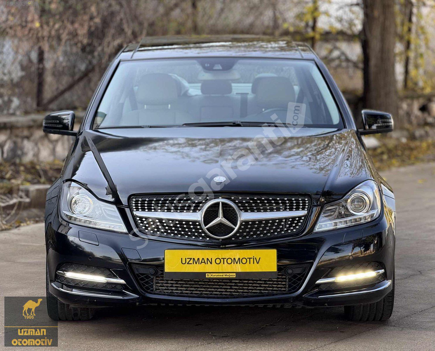 UZMAN OTOMOTİVDEN 2012 MERCEDES C180 FASCİNATİON 150.000 KM