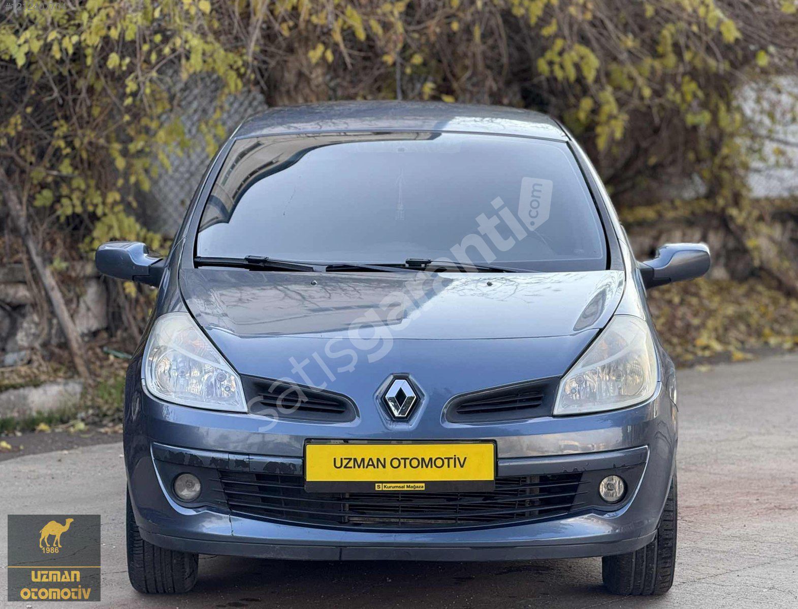 UZMAN OTOMOTİVDEN RENAULT CLİO 1.2 EXTREME 153.000 KM OTOMATİK