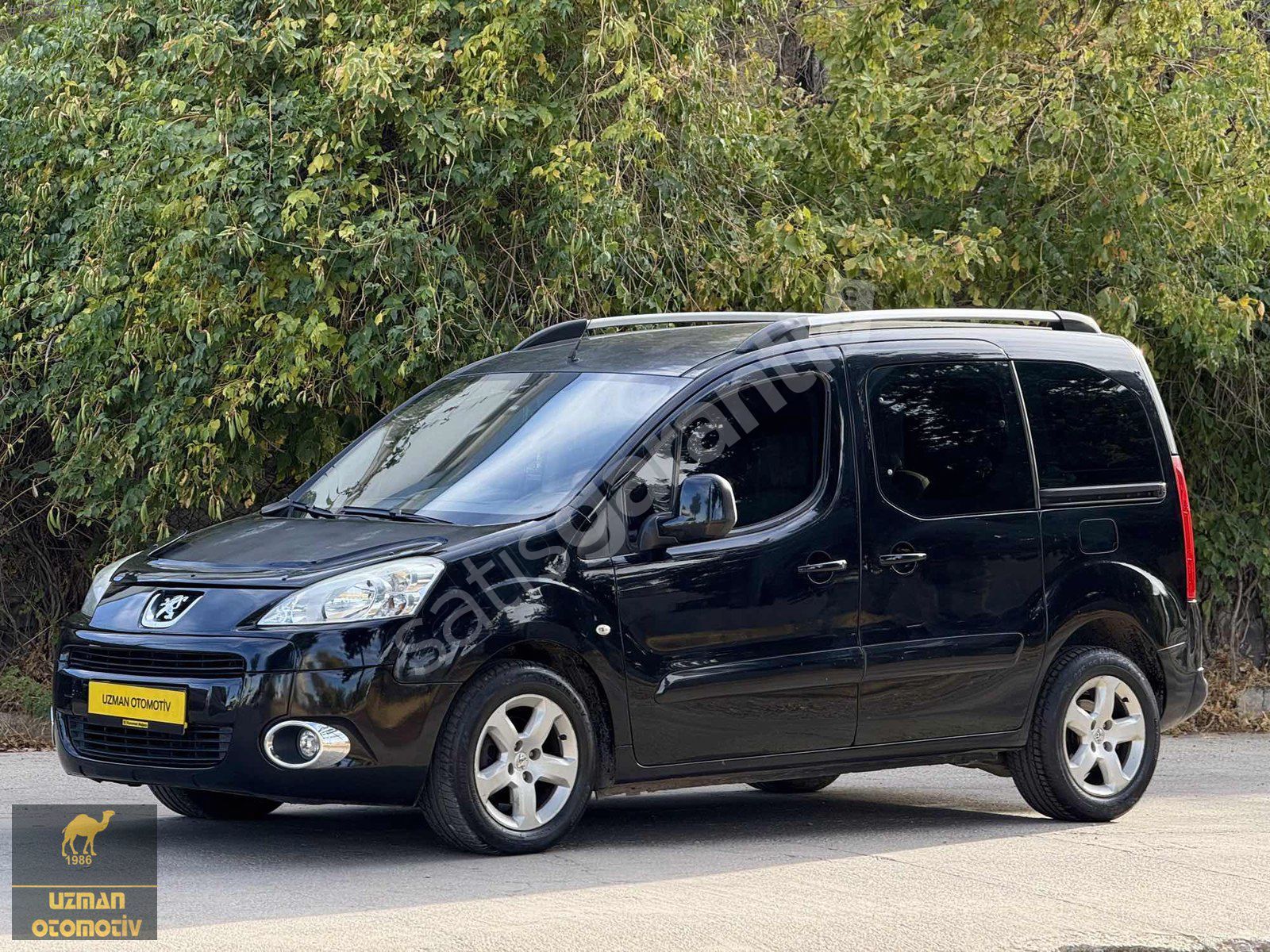 UZMAN OTOMOTİVDEN PEUGEOT PARTNER 1.6 HDİ PREMİUM PACK 114.000KM