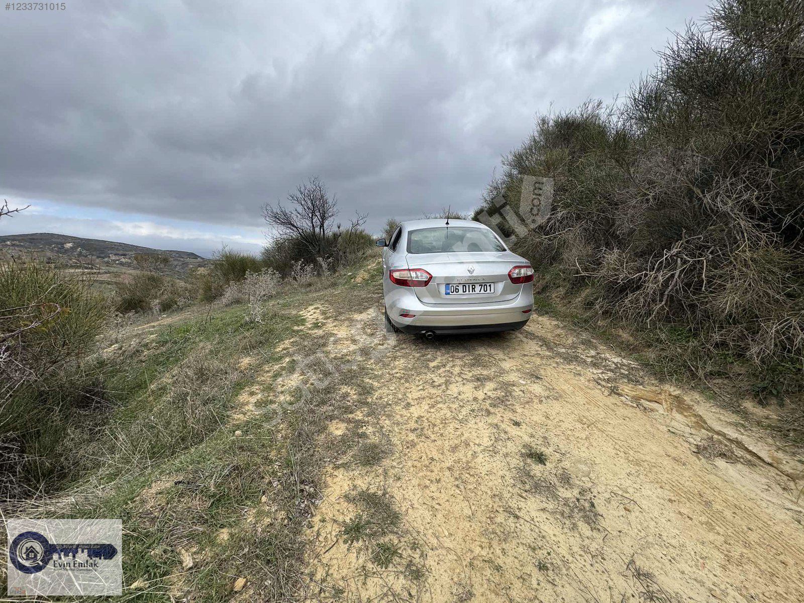 Evim emlak'tan satılık 817 metre kare bağ bahçe