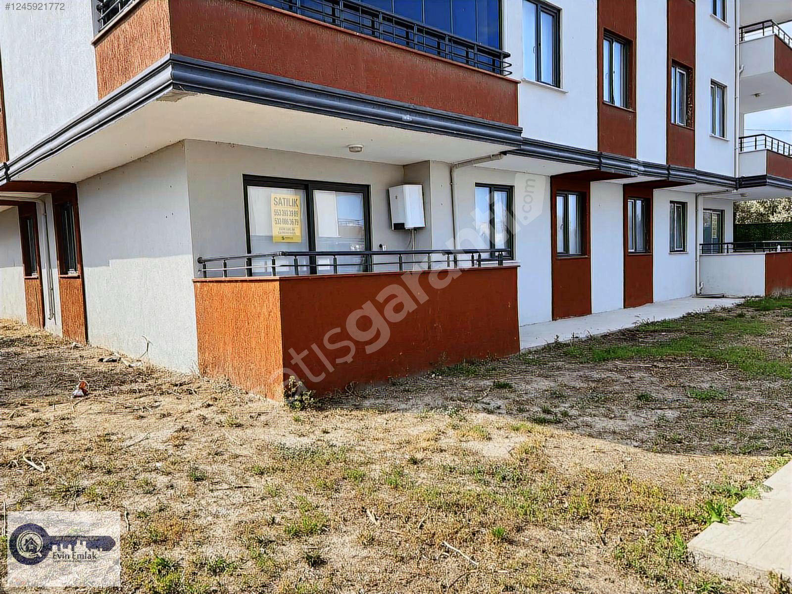Site içinde havuzlu deniz manzaralı ful eşyalı bahçeli daire