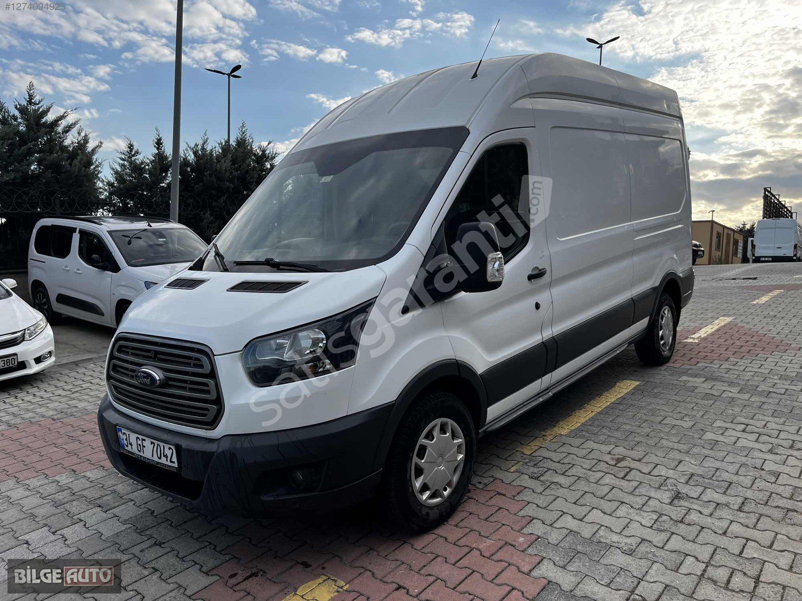 1 KAPI BOYALI - 217.000 km - KLİMALI 2017 TRANSİT 350L