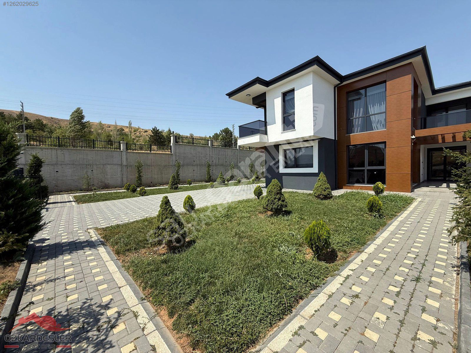 ÖZKARDEŞLER'den LÜX YAPISI İLE 4+1 KAÇIRILMAYACAK VİLLA FIRSATI