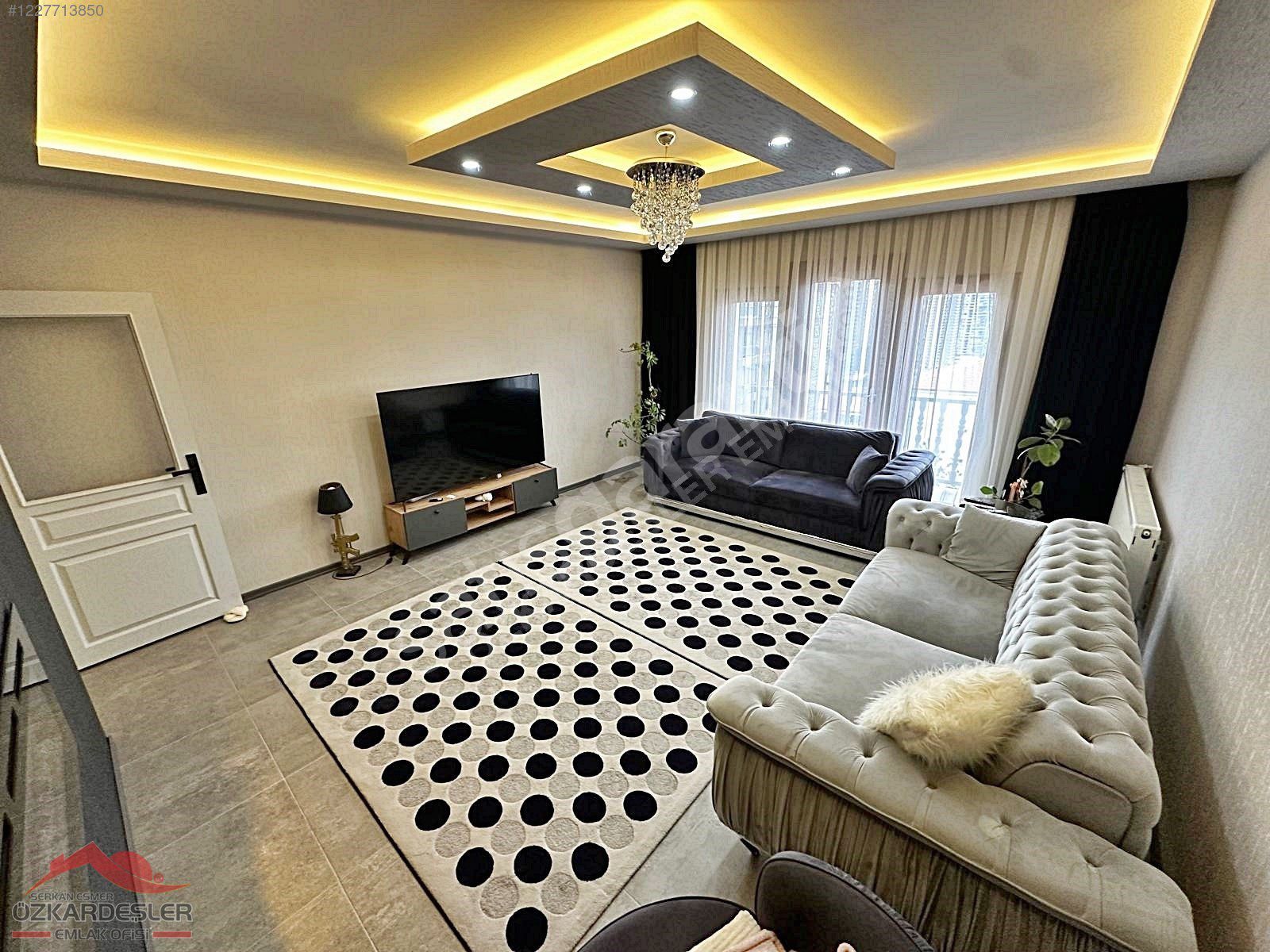 ETLİK CAD BİTİMİ GÖZ ALICI YAPISI İLE ARA KAT ÖN CEPHE ASANSÖRLÜ