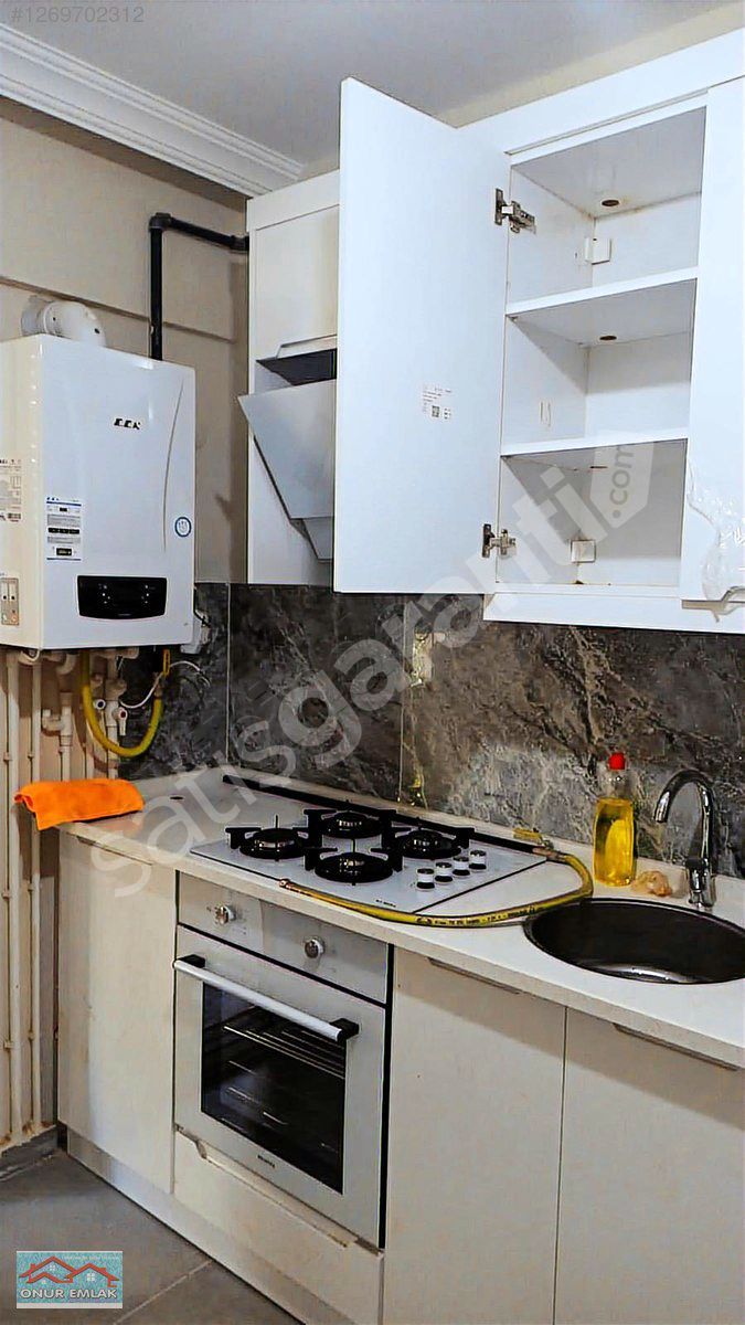 MENEMEN İSMET İNÖNÜ'DE TADİLATLI DOĞALGAZLI KİRALIK 3+1 DAİRE..