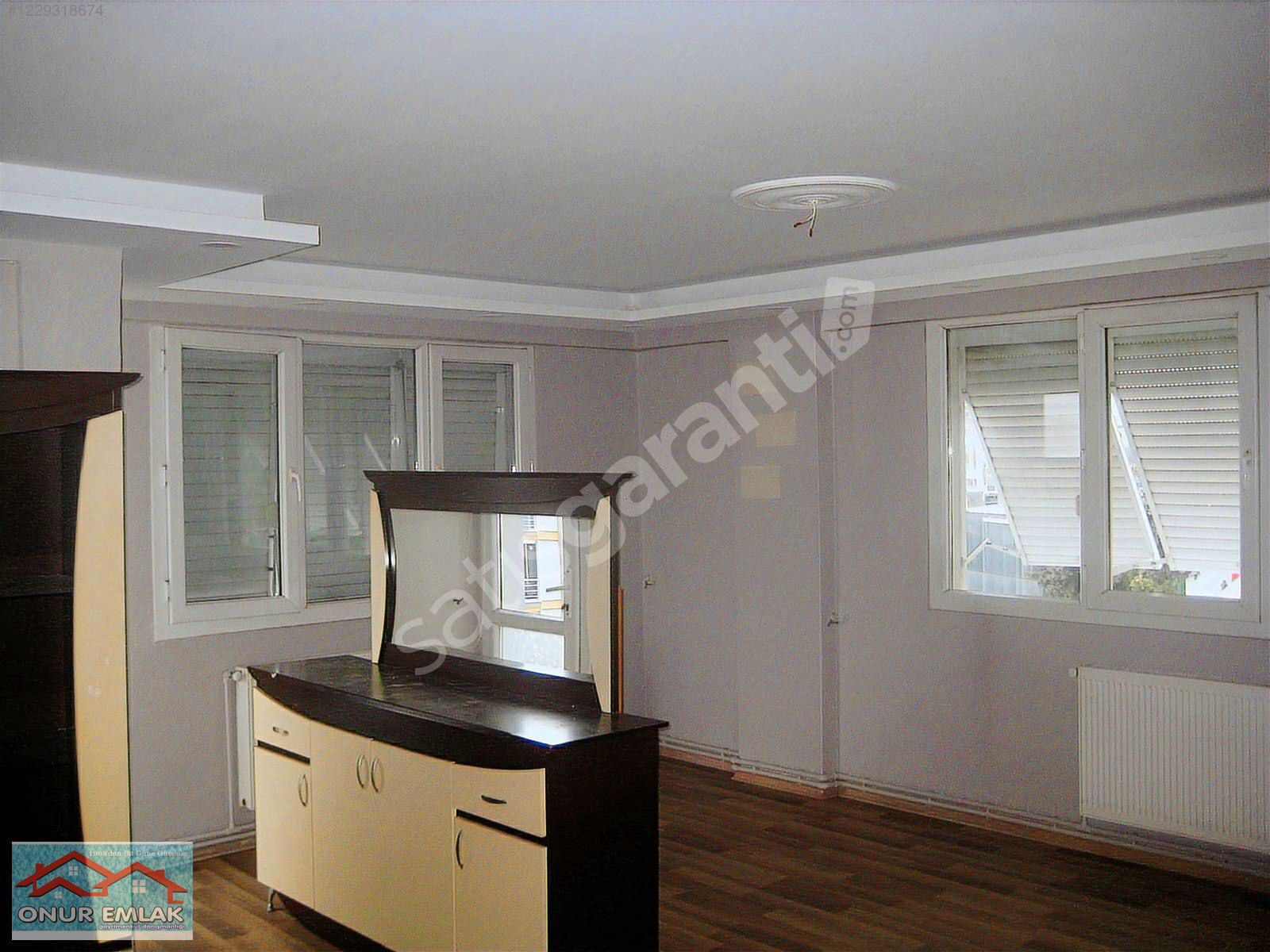 MENEMEN ÇARŞIDA KASIMPAŞA'DA DOĞALGAZLI KİRALIK 2+1 DAİRE...