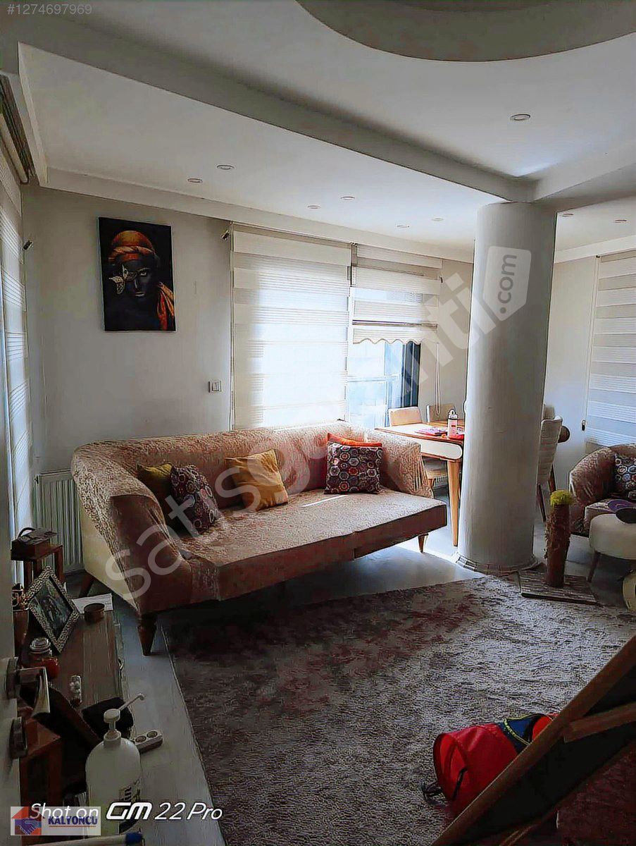 MENDERES MAHALLESİNDE ÖNÜ AÇIK 2+1 ARAKAT SATILIK DAİRE