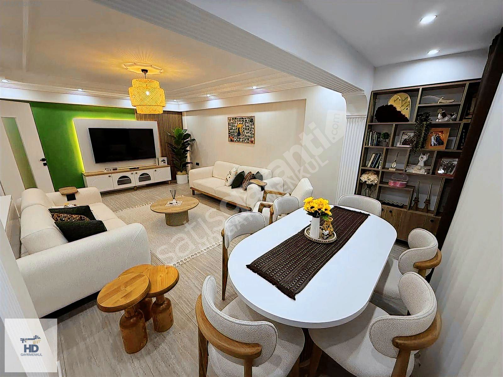 UNCUBOZKÖY MAHALLESİ 3+1 160M2 KAPALI MUTFAKLI 13 YILLIK DAİRE