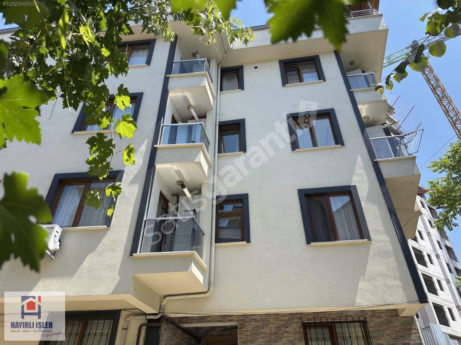 PLAZALARA YAKIN SATILIK 2+1 DAİRE BALKONLU - YENİ BİNA (BOŞ)