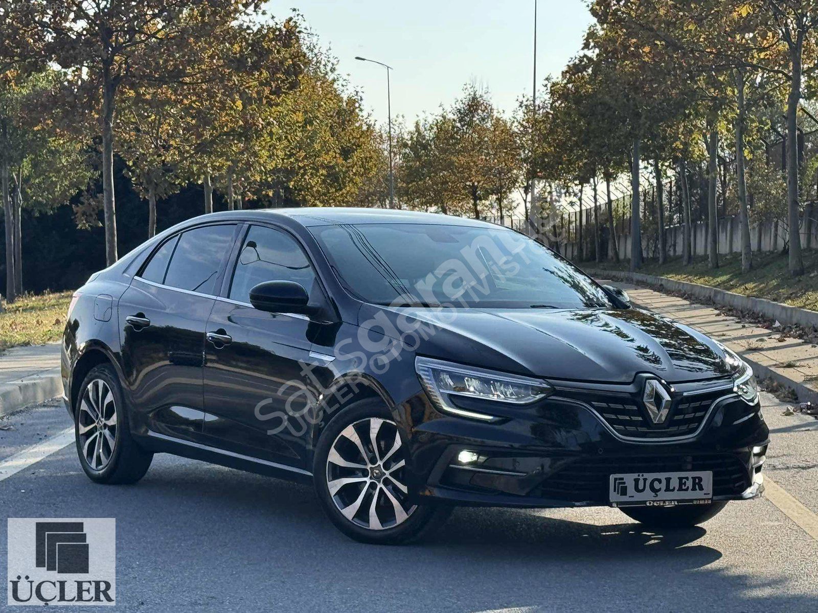 KREDİ KARTINA 12 AY TAKSİT 2022 RENAULT MEGANE İCON 42.000 KM