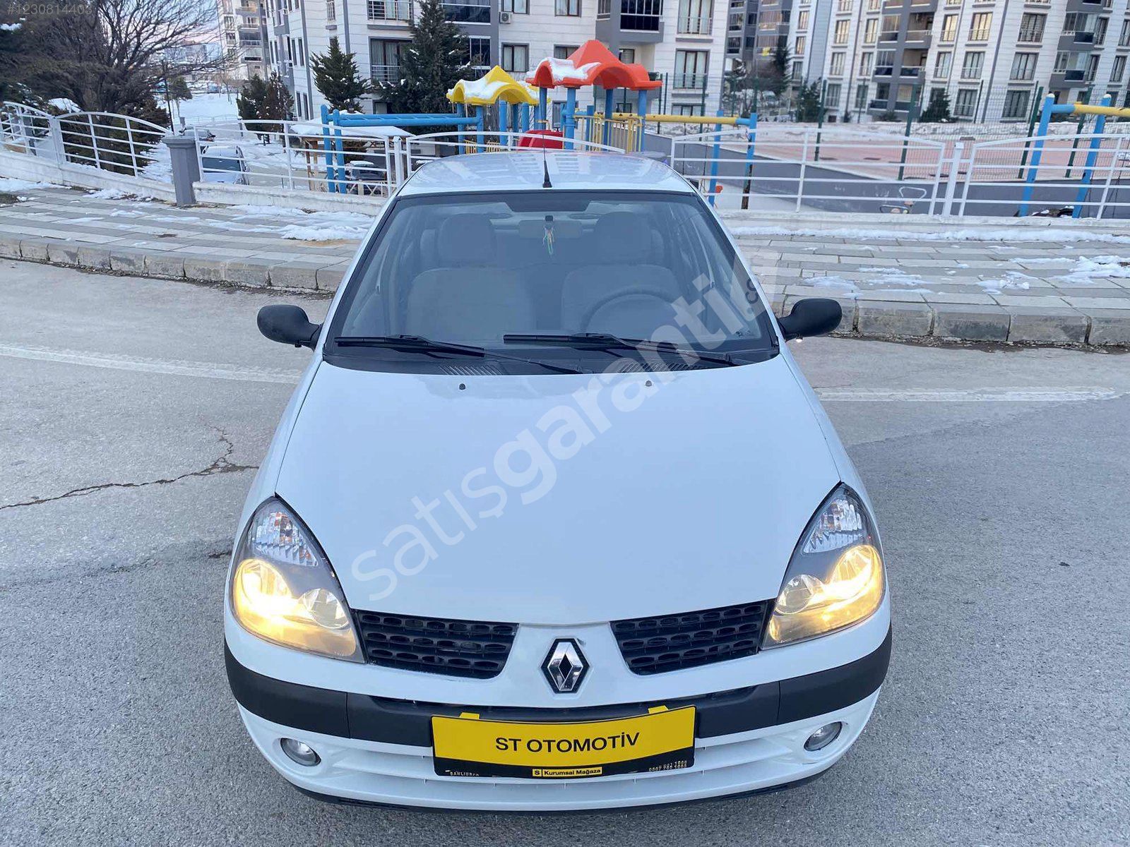 TEMİZ VE BAKIMLI CLİO SYMBOL