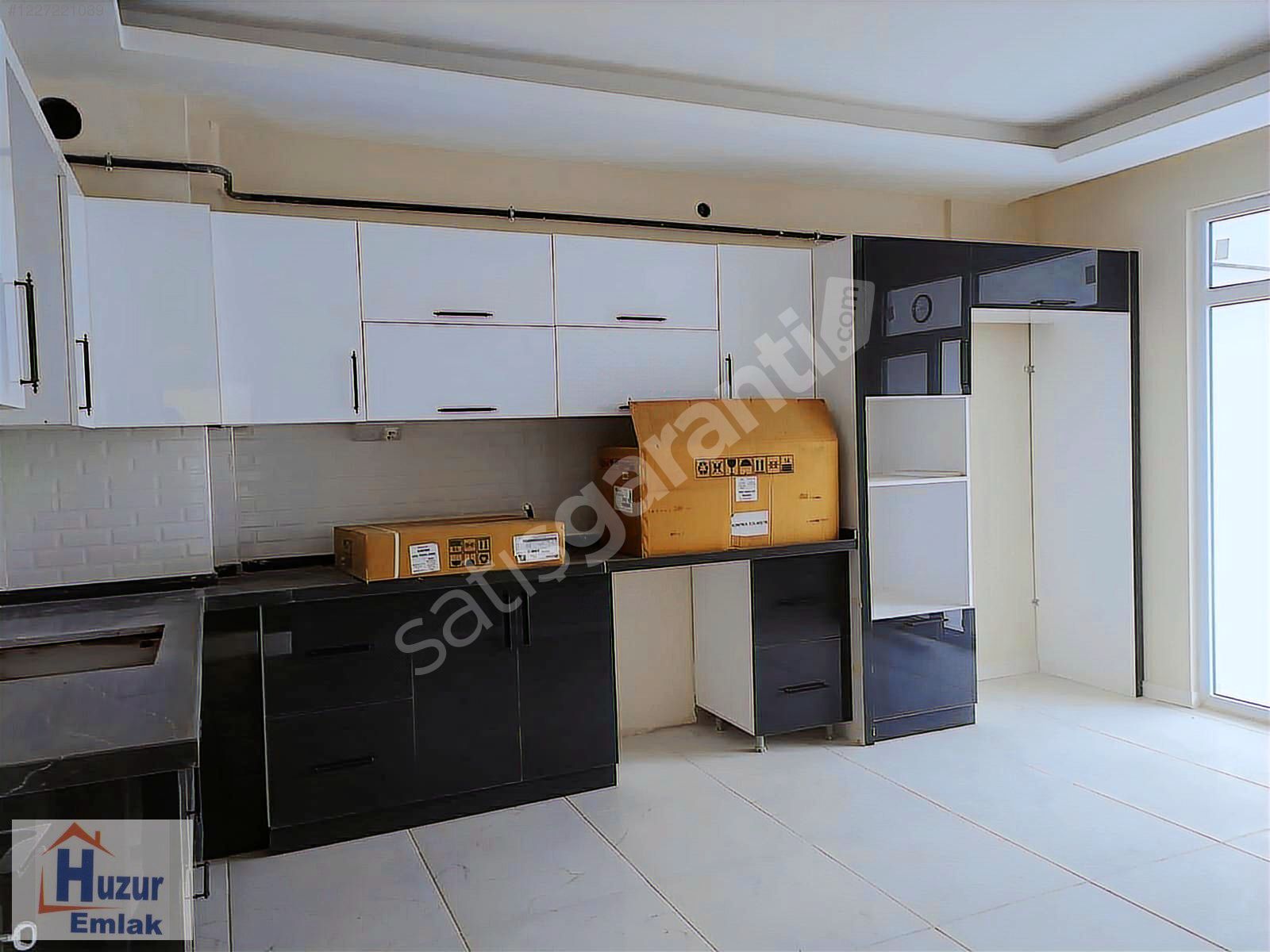 UYDUKENTTE SÜPER LÜX 4+1 SATILIK FIRSAT DAİRE