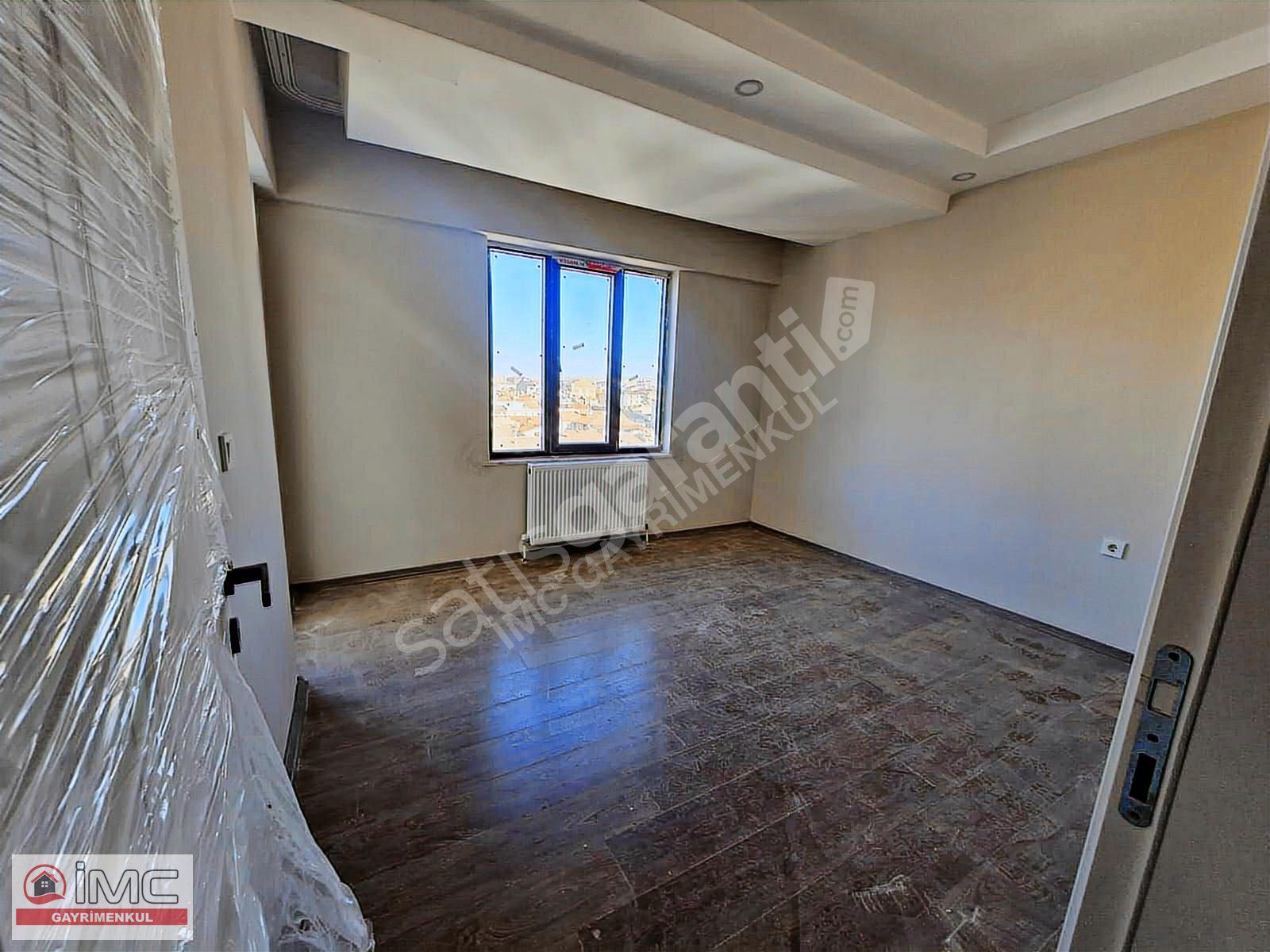 [İMC] YENİ MAHALLEDE 2+1 KİRALIK DAİRE