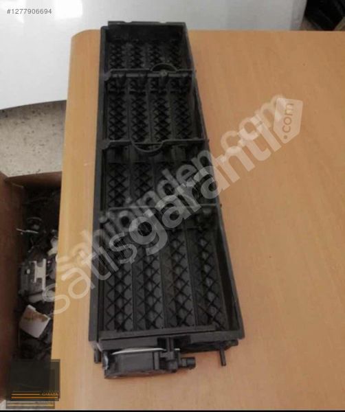 RENAULT CLİO 4 CAPTUR ÖN TAMPON HAVA YÖNLENDİRiCİ MOTORLU SIFIR