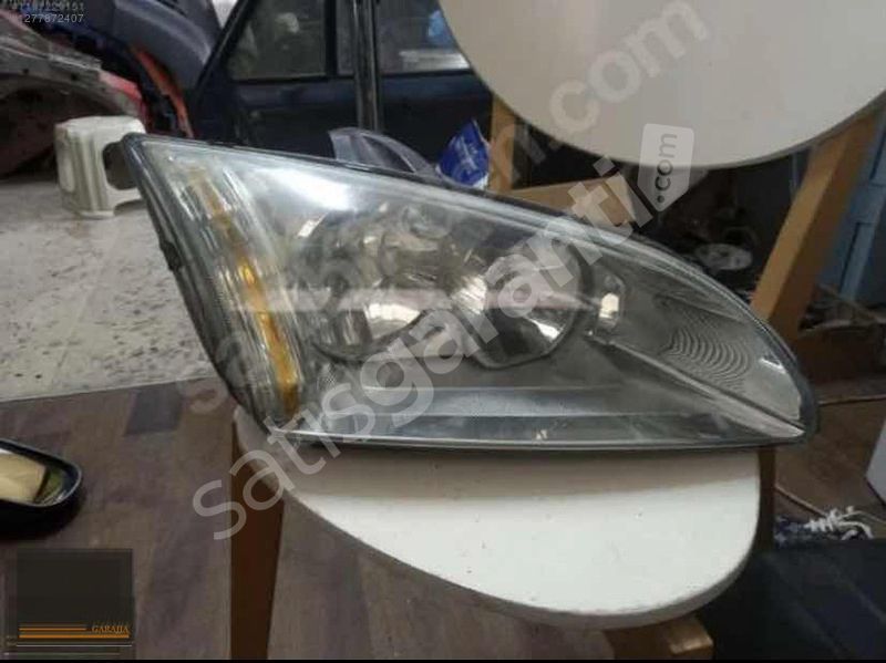 FORD FOCUS 2 ÖN SAĞ FAR ORİJİNAL ÇIKMA