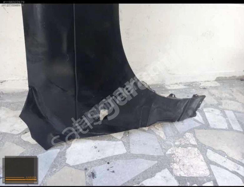 TOYOTA COROLLA 1993/1996 ÖN SAĞ ÇAMURLUK SIFIR TAŞIMA HASARLI