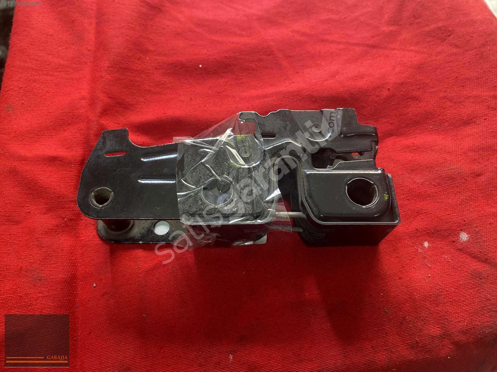 SEAT LEON 2009/2013 MOTOR KAPUT KİLİDİ ALT ORİJİNAL ÇIKMA