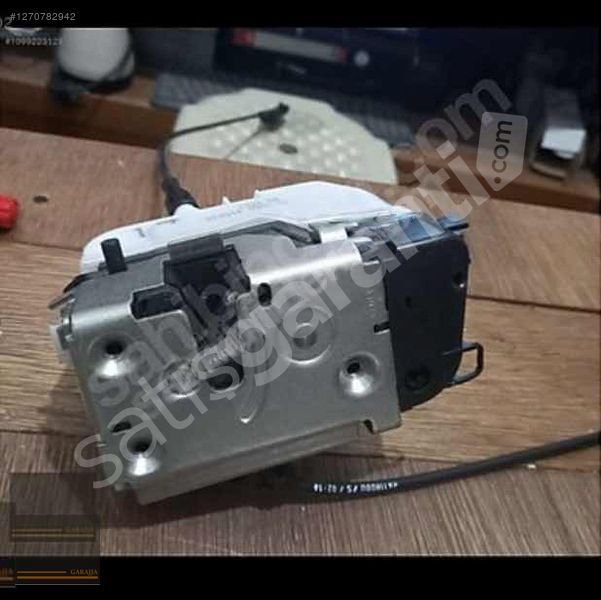 RENAULT MEGANE 2 ARKA SAĞ KAPI KİLİDİ ORİJİNAL ÇIKMA