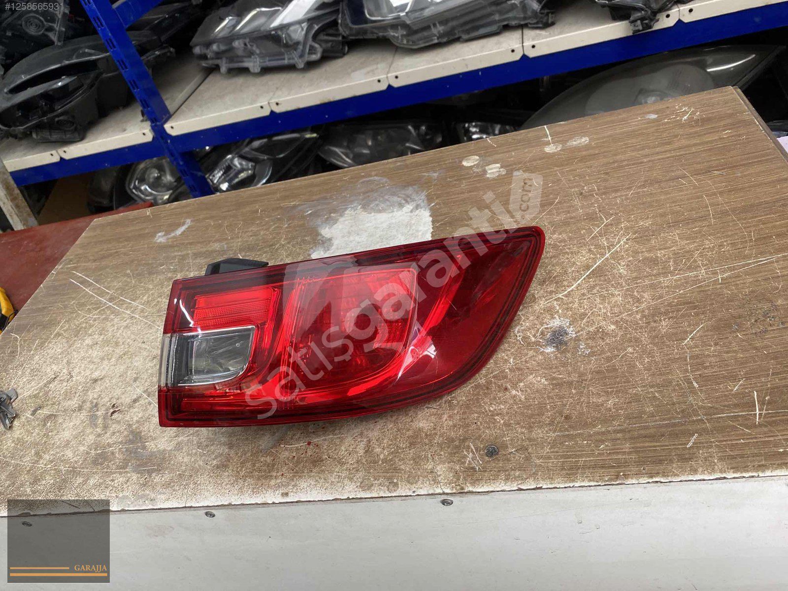 RENAULT CLİO 4 ARKA SAĞ DIŞ STOP SIFIR İTHAL
