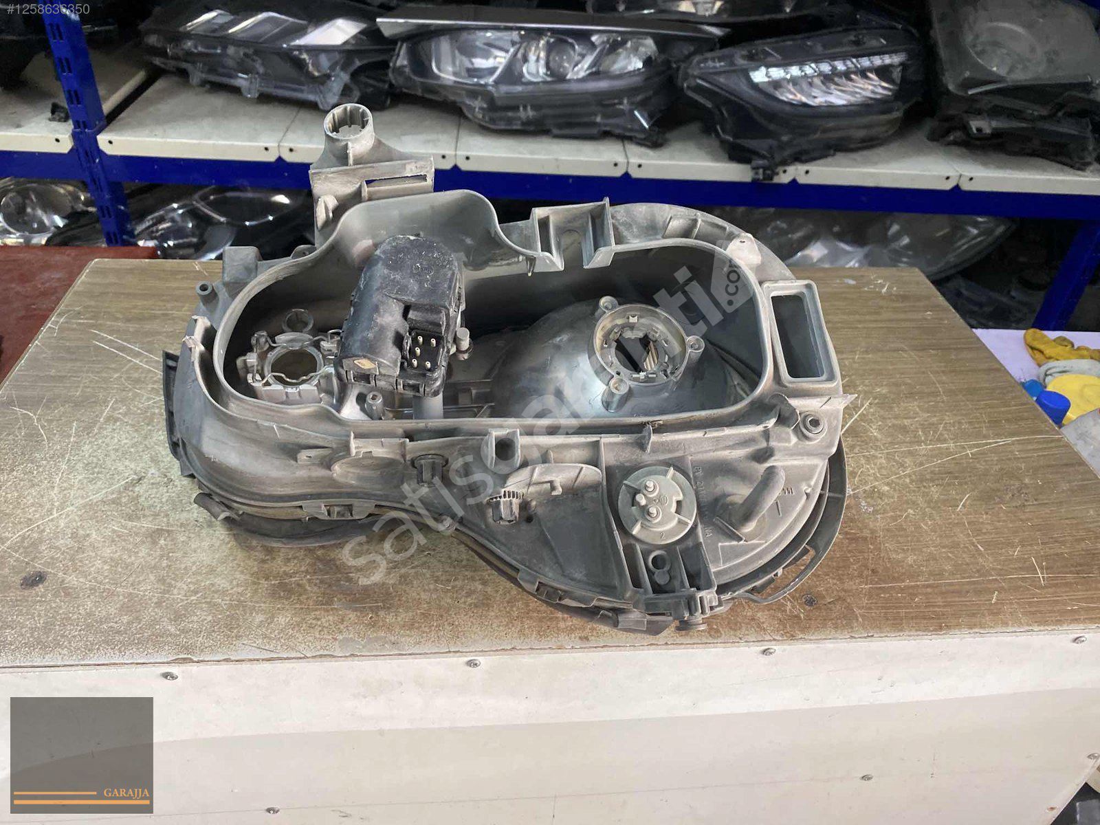 MERCEDES W210 ÖN SOL FAR ORİJİNAL ÇIKMA