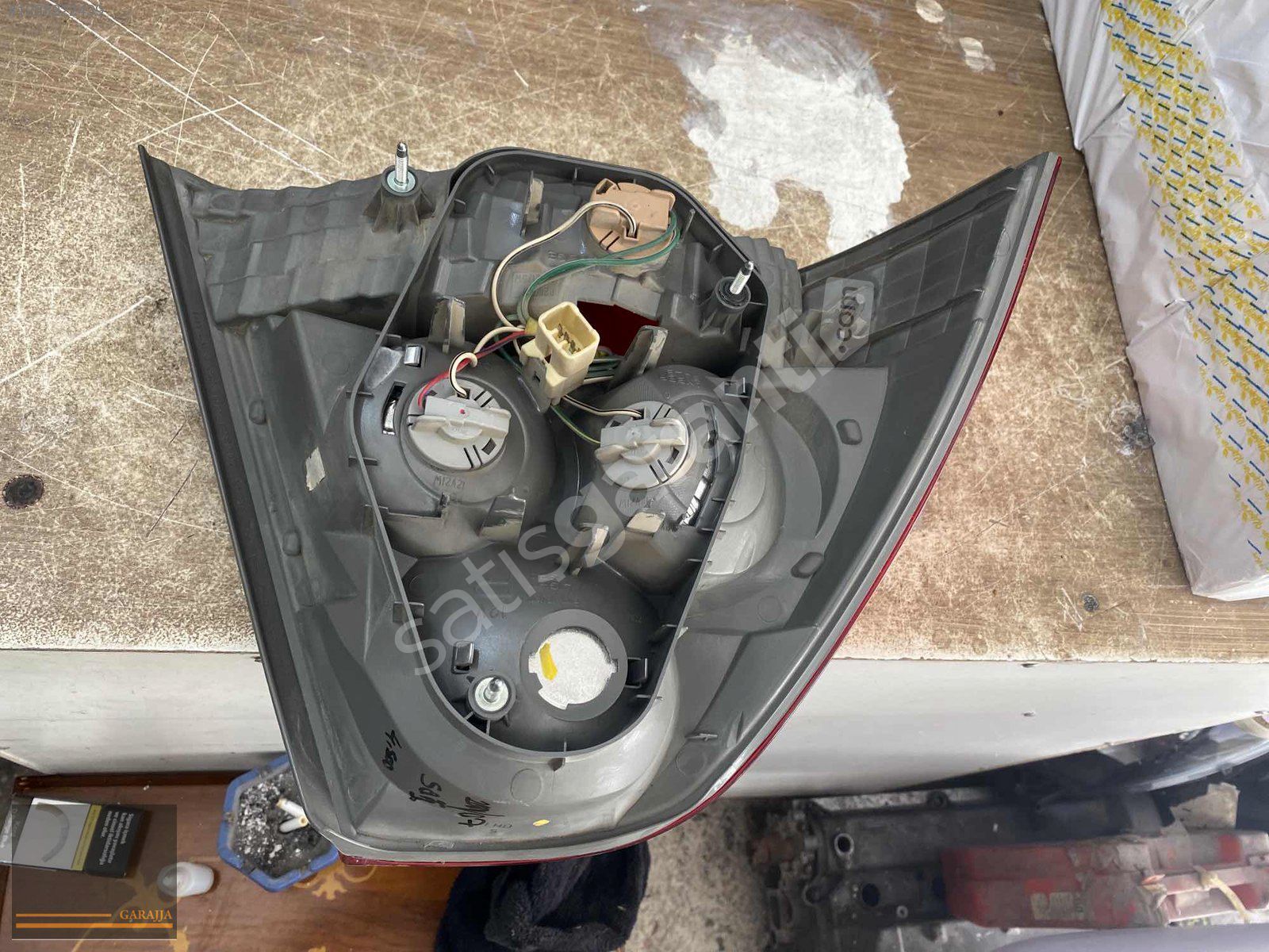TOYOTA COROLLA 2004/2007 HATASIZ ARKA SAĞ STOP ORİJİNAL