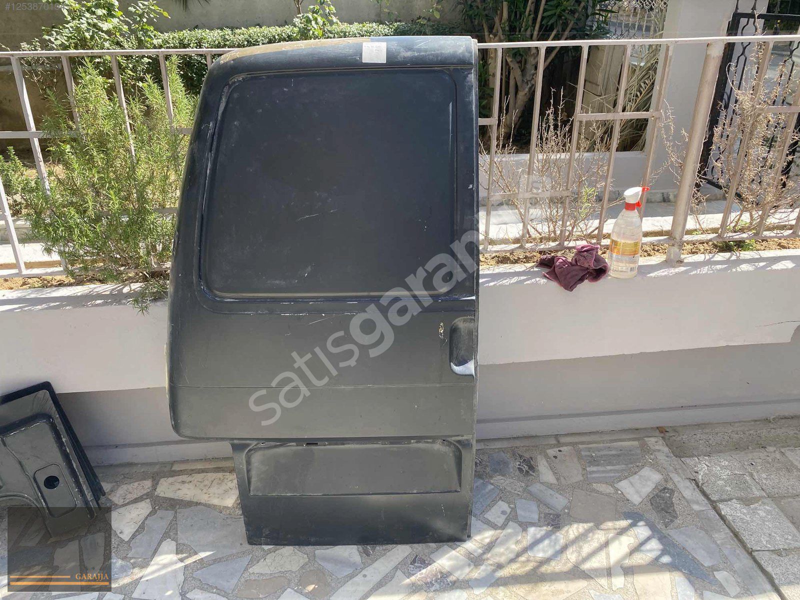 VOLKSWAGEN TRANSPORTER T4 ARKA SOL BAGAJ KAPAĞI ORİJİNAL SIFIR