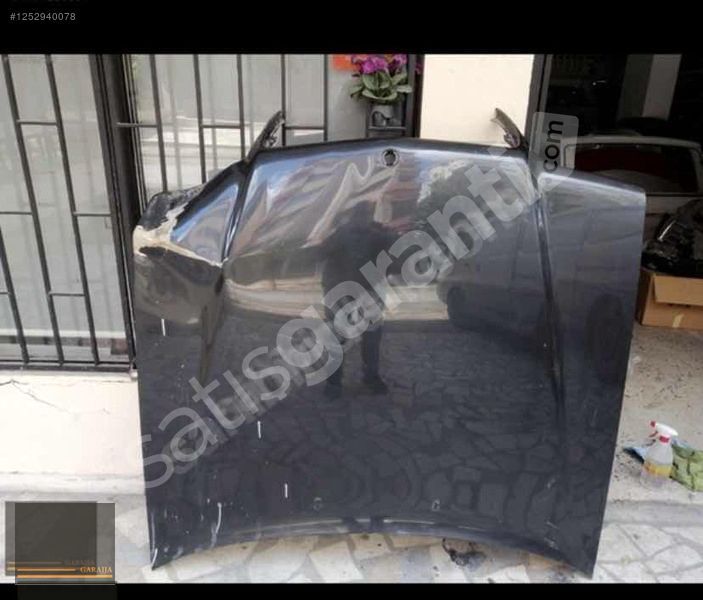 MERCEDES E124 E KASA MOTOR KAPUTU ORİJİNAL ÇIKMA