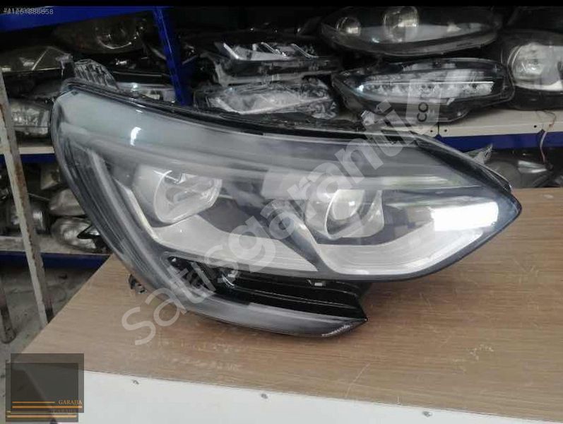 RENAULT MEGANE 4 ÖN SAĞ FAR ORİJİNAL ÇIKMA