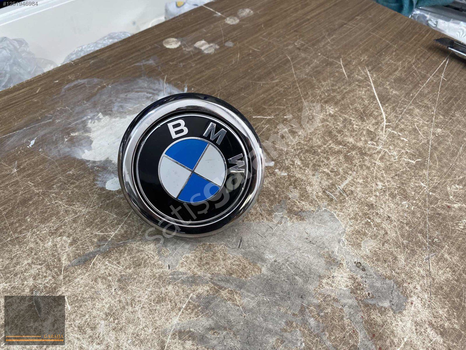 BMW F20-F21 3 KASA ARKA BAGAJ AÇMA DÜĞMESİ ÇIKMA ORİJİNAL