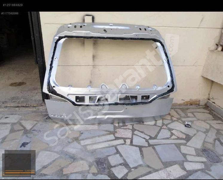 SKODA SCALA ARKA BAGAJ KAPAĞI ORİJİNAL ÇIKMA
