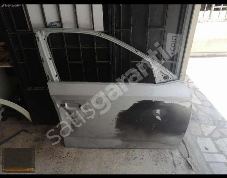 SKODA SCALA 2019/23 ÖN SAĞ KAPI ORİJİNAL ÇIKMA