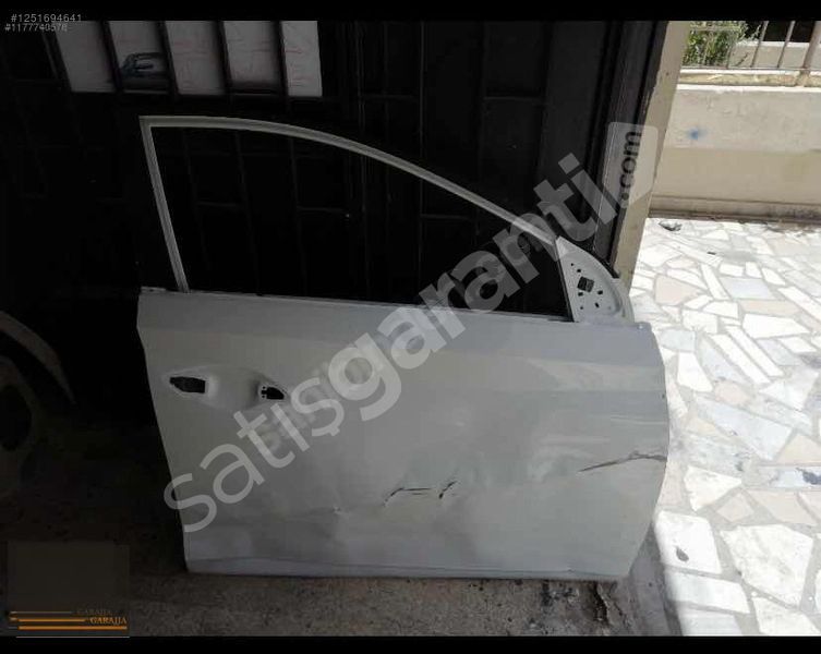 HYUNDAİ İ20 2020/2023 ÖN SAĞ KAPI ORİJİNAL ÇIKMA
