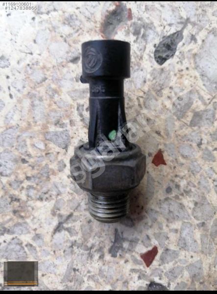 ALFA ROMEO 147-156 BENZİNLİ 1.6 YAĞ BASINÇ SENSÖRÜ SÖKME ORİJİ