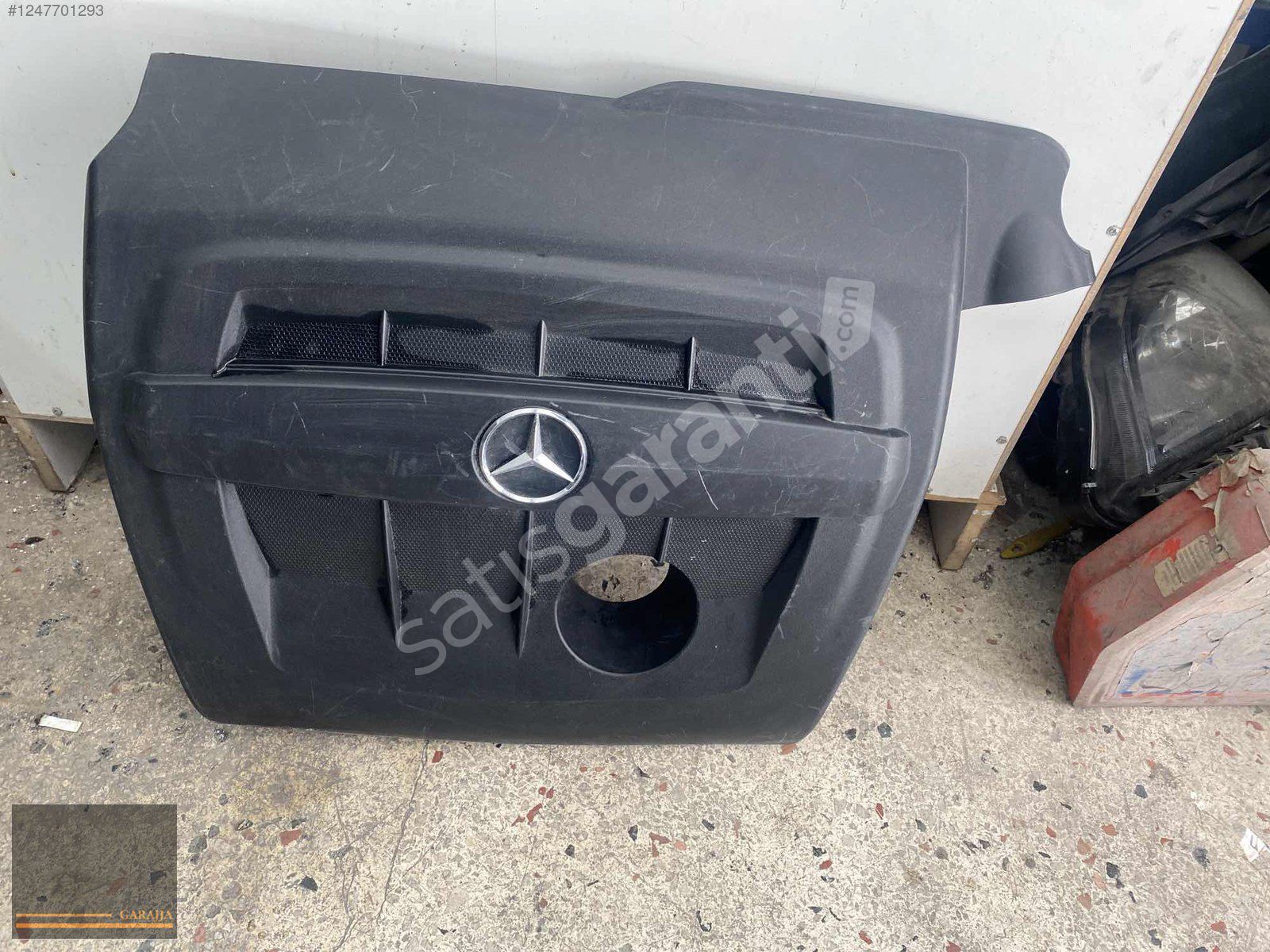 MERCEDES CLA GLA DİZEL MOTOR ÜST KAPAĞI PLST ORİJNAL A6070100067