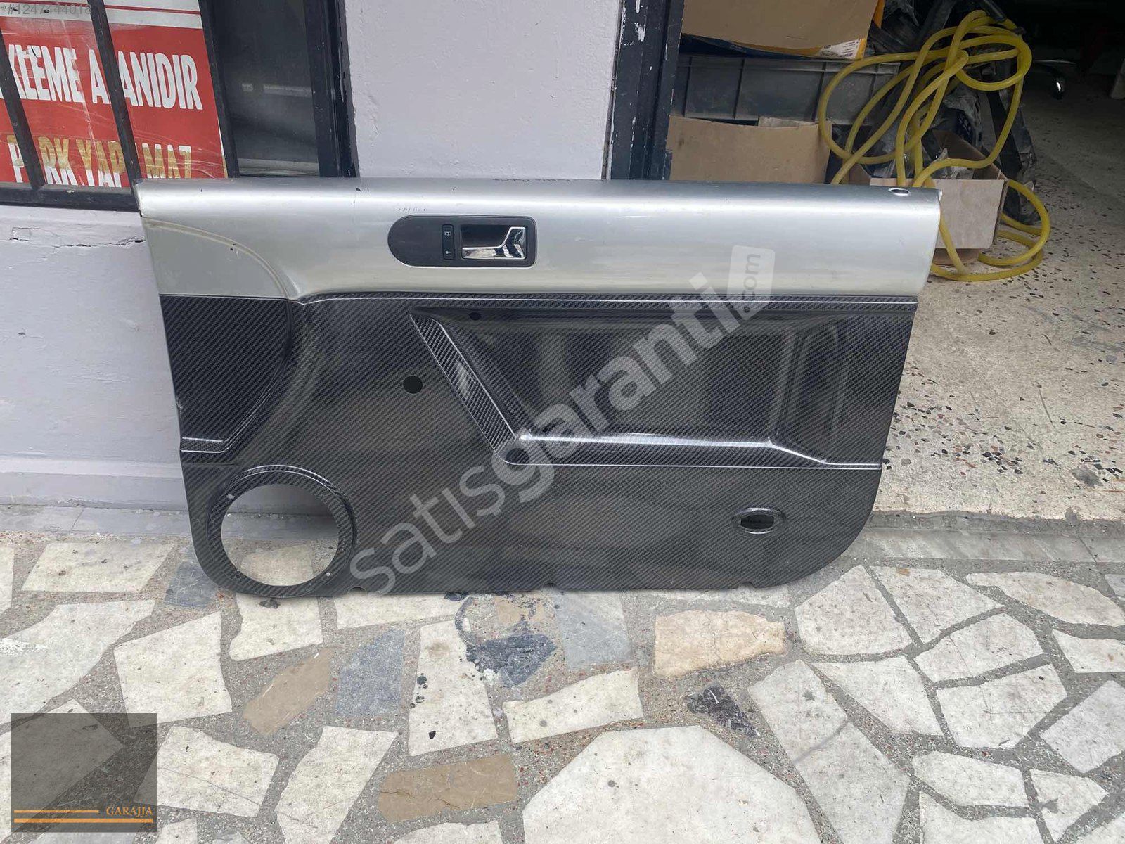VW NEW BEETLE VE BEETLE CABRİO 2000/2010 ÖN SAĞ KAPI DÖŞEMESİ