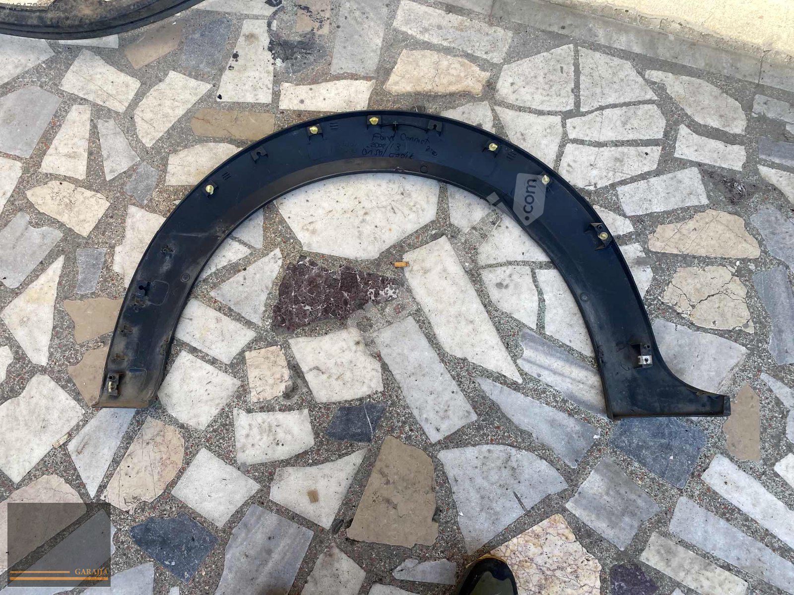 FORD CONNECT 2002/13 ÖN SOL ÇAMURLUK DODİĞİ ORİJİNAL ÇIKMA