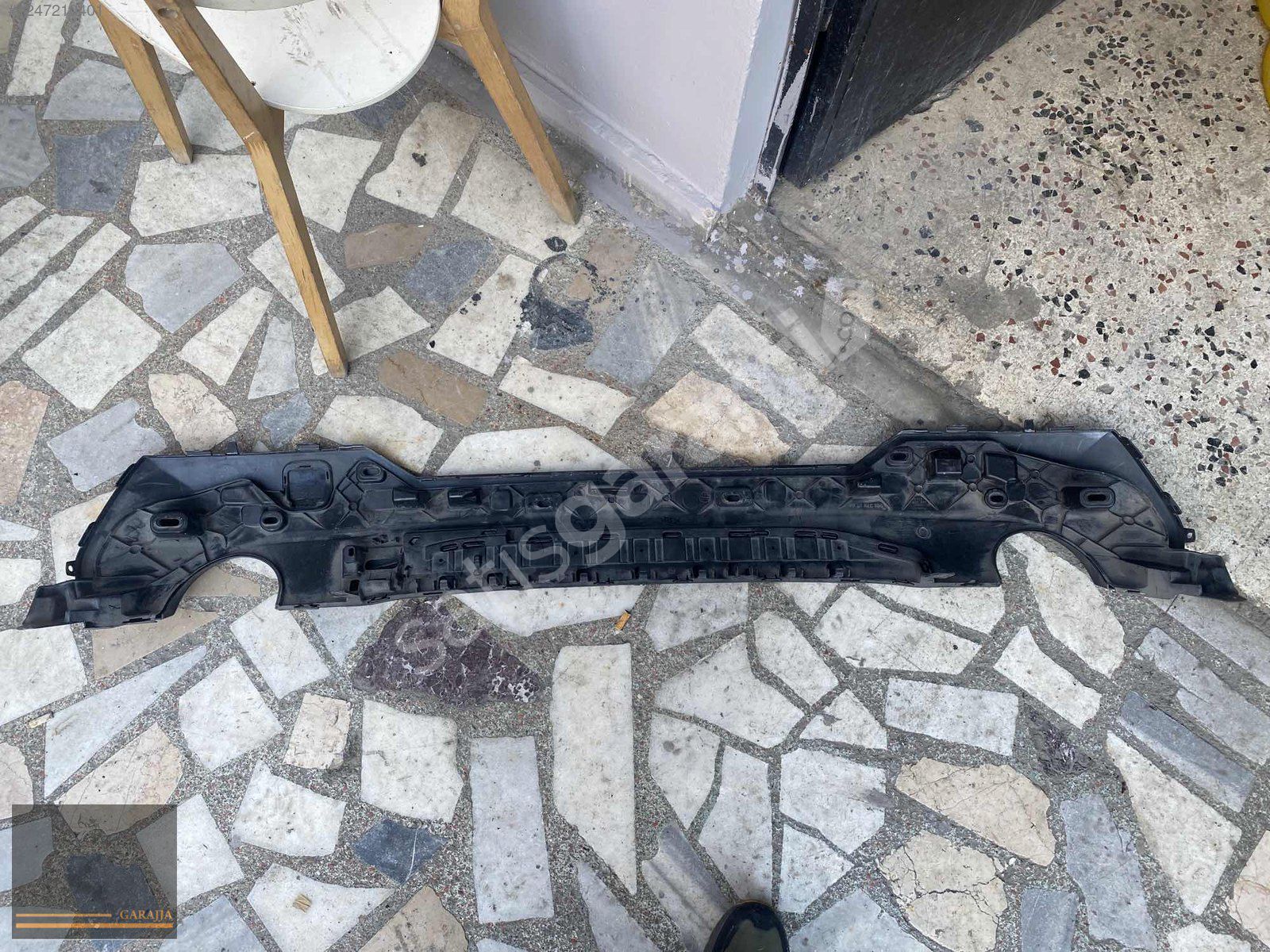 BMW 4 SERİ G22 ARKA TAMPON ALT DİFÖZÖRÜ ORİJİNAL ÇIKMA