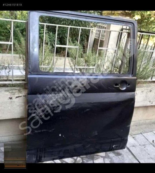 VOLKSWAGEN TRANSPORTER T7 SAĞ SÜRGÜLÜ KAPI ORİJİNAL ÇIKMA