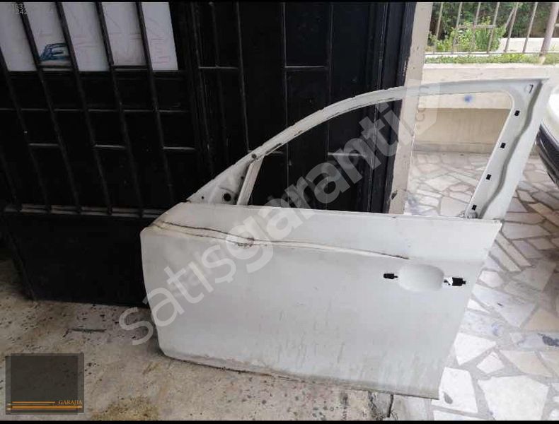 BMW E87 1 KASA ÖN SOL KAPI ORİJİNAL ÇIKMA