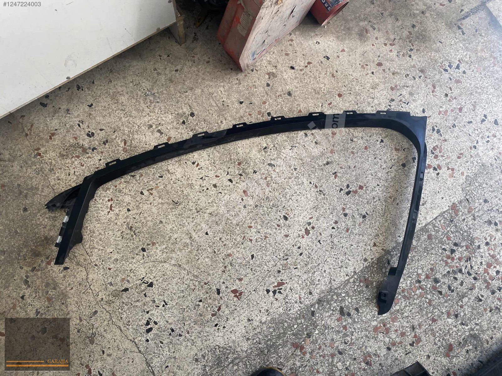 FORD FOCUS MK3 ÖN SOL KAPI ÇERÇEVESİ BAKALİTİ SIFIR ORİJİNAL