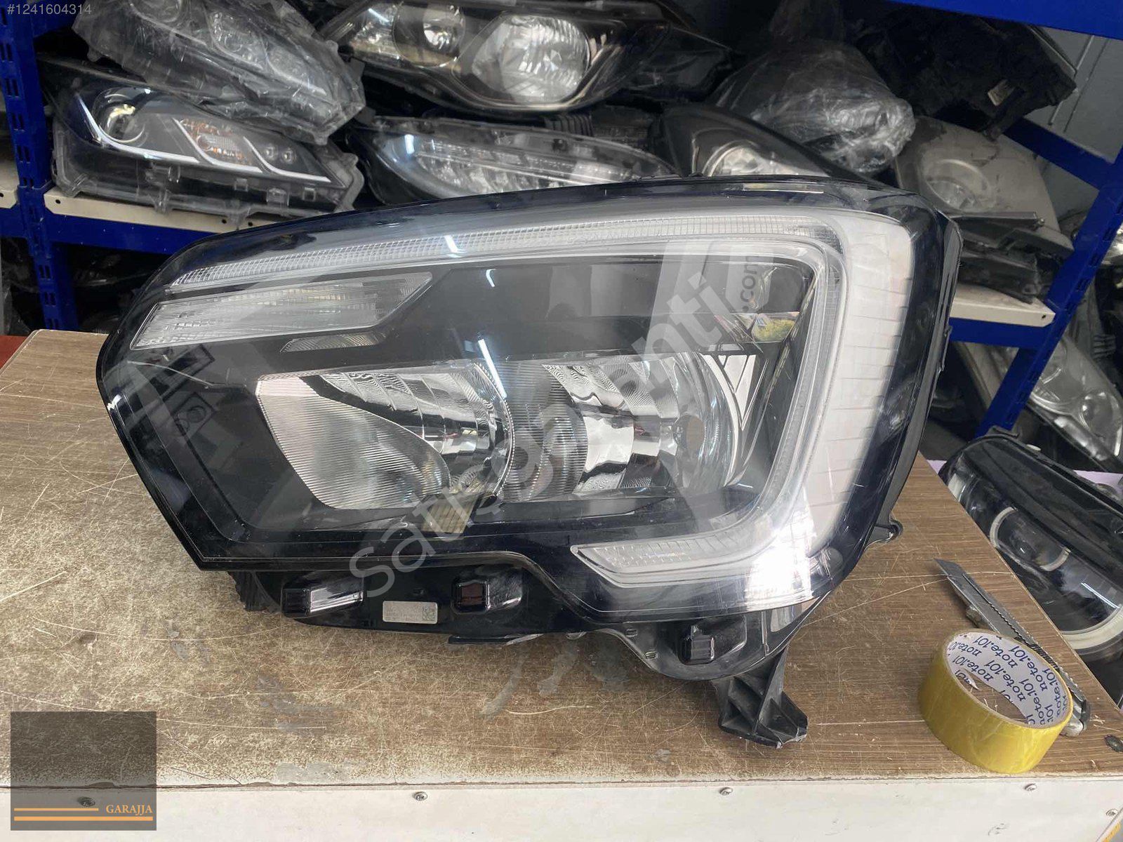 RENAULT MASTER 4 ÖN SOL LEDLİ FAR ORİJİNAL ÇIKMA