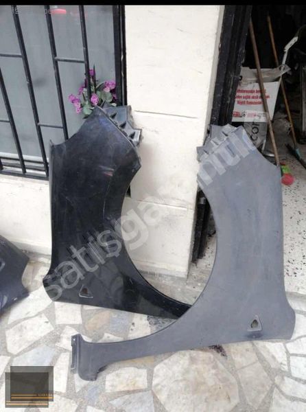 RENAULT KANGO 2008/13 ÖN SAĞ SOL ÇAMURLUK PLASTİK